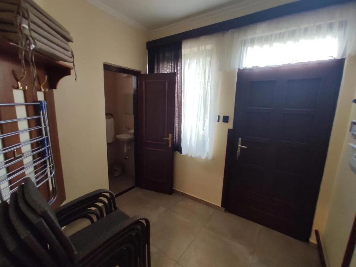 Arnika Vendeghaz Apartment Hajduszoboszlo