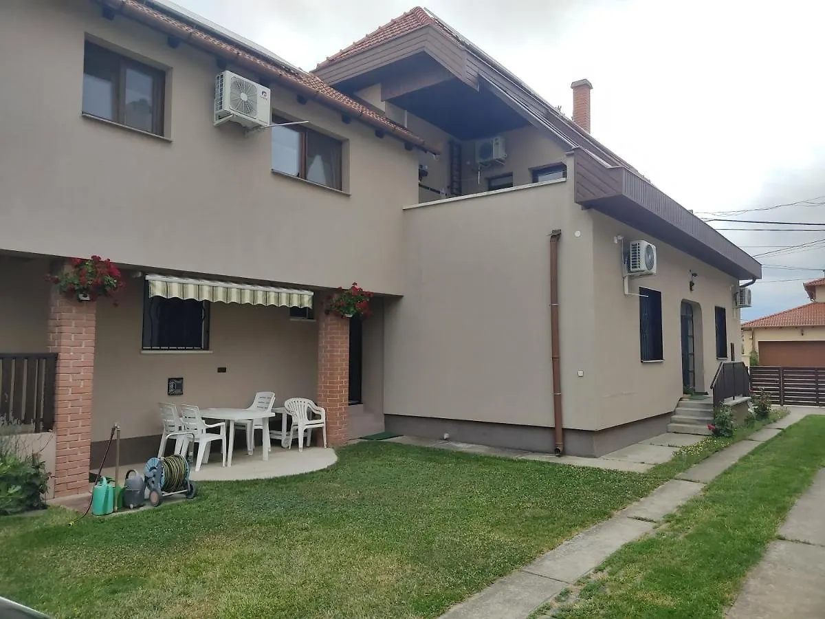 Arnika Vendeghaz Apartment Hajduszoboszlo