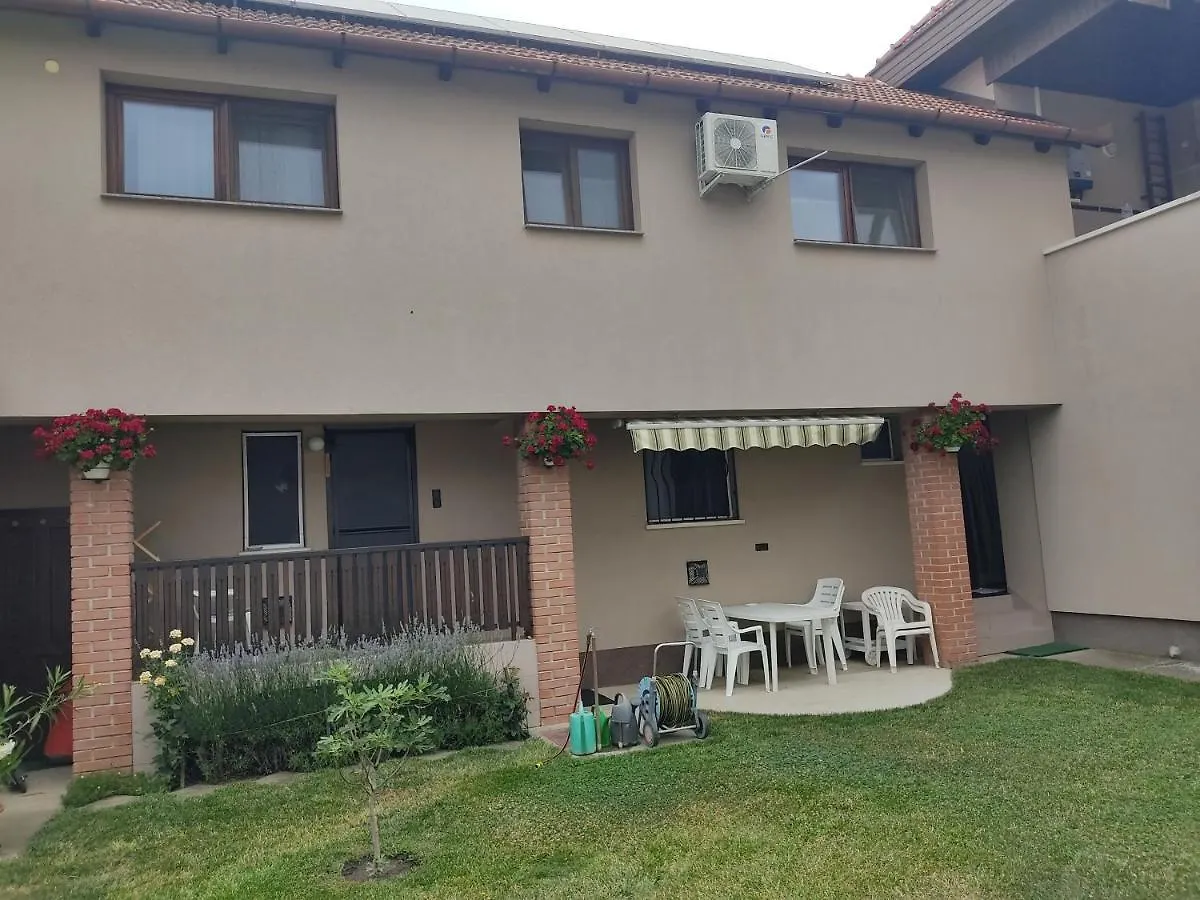 Arnika Vendeghaz Apartment Hajduszoboszlo Hungary