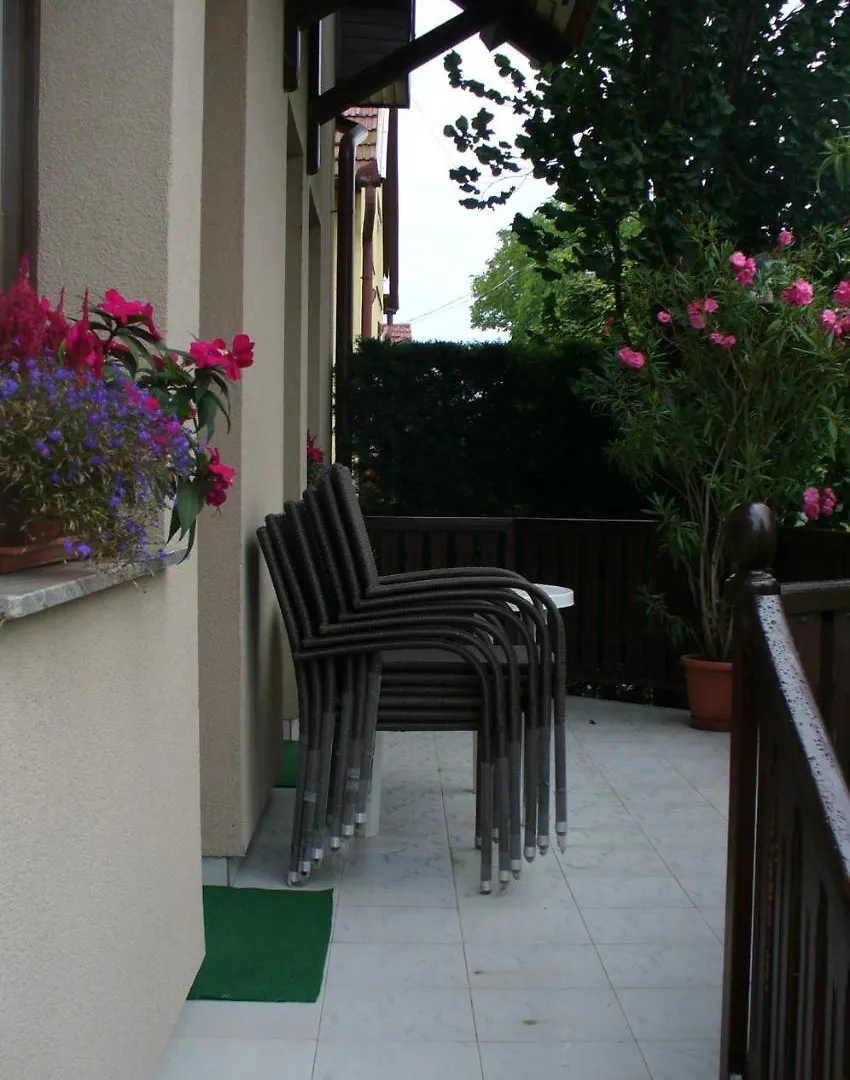 Arnika Vendeghaz Apartment Hajduszoboszlo 0*,  Hungary